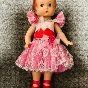 1950er Jahre Patsy Vinyl mit geformten Haaren, die nicht funktionieren Musikpuppe 12 ”