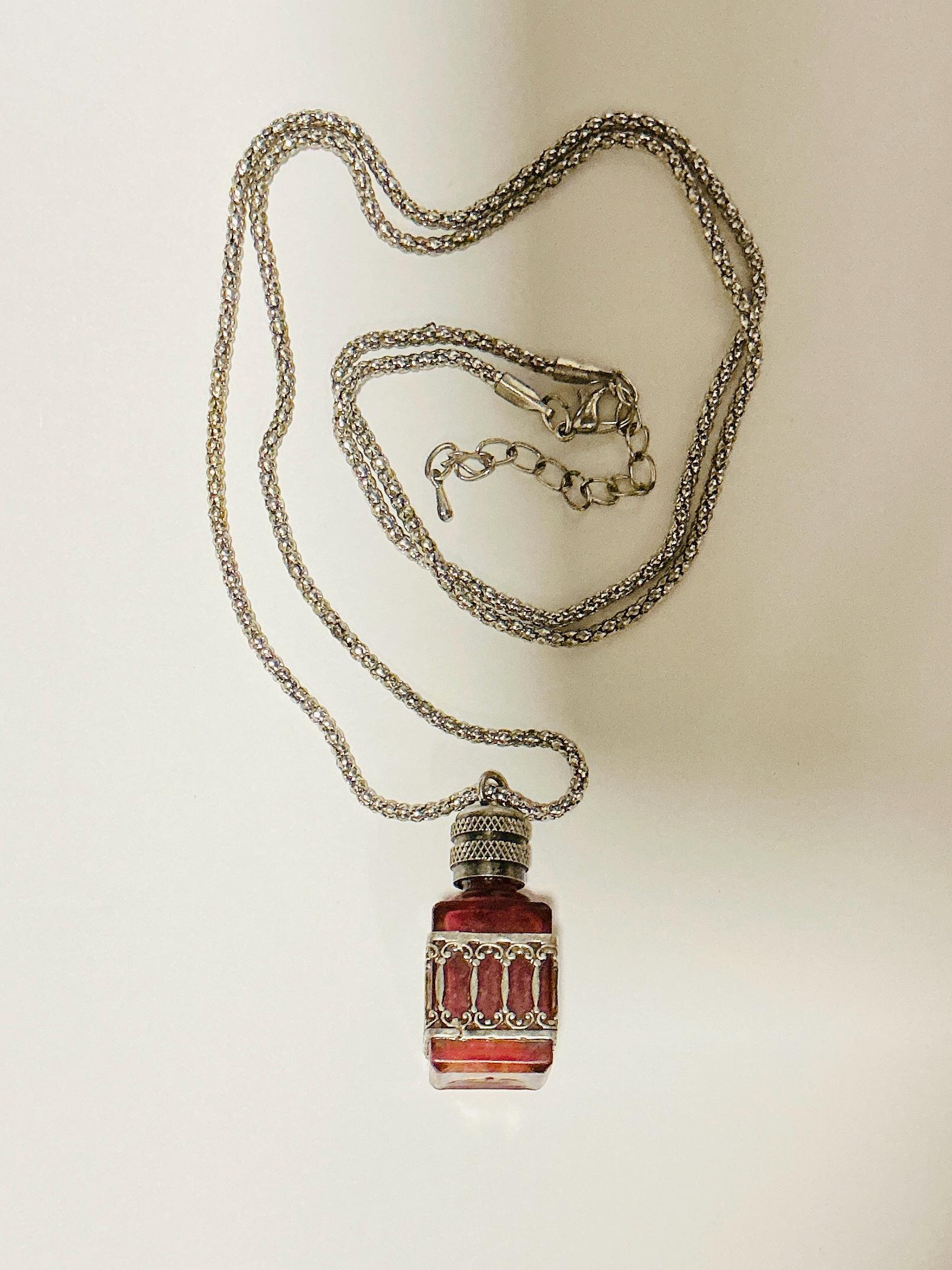 Vintage perfume bottle necklace - Etsy 日本