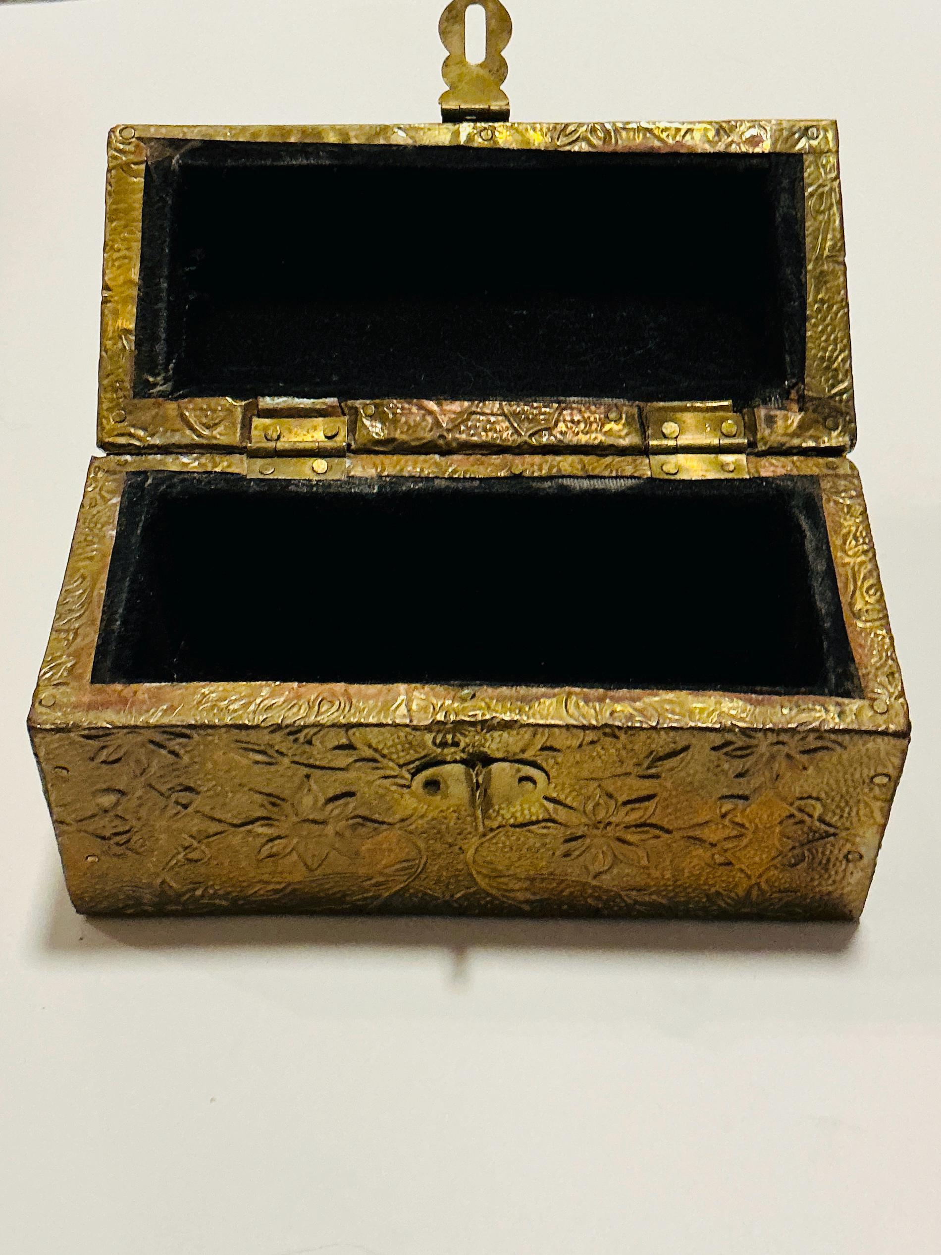 Vintage Brass Wood Treasure Chest Jewelry Box – Made in India 6” - Etsy