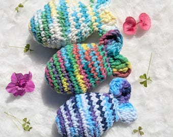 Organic Catnip Infused Crochet Fish Cat Toys (Set of 3 Mixed Colors)