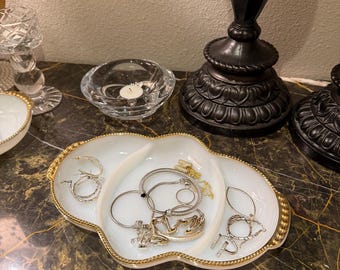 Platos de servir divididos de vidrio opalino vintage Fire-King con borde dorado y cuentas, juego de 2, Anchor Hocking Relish Tray