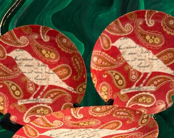 Pier 1 "Roter Paisley-Vogel" Dessertteller 4er Set, 8 ""Porzellan, Boho Vogel;" Folk Art Paisley Muster im Ruhestand; auch gut für Weihnachten!