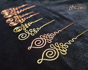 Bobinas de cobre y latón con el símbolo de Unalome / Suministros para manualidades de orgonita