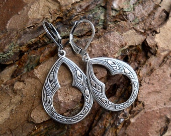 small silver moroccan style pendant earrings gypsy earrings teardrop earrings boho jewelry boho earrings