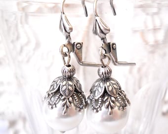 white pearl victorian dangle earrings, white filigree vintage style jewelry