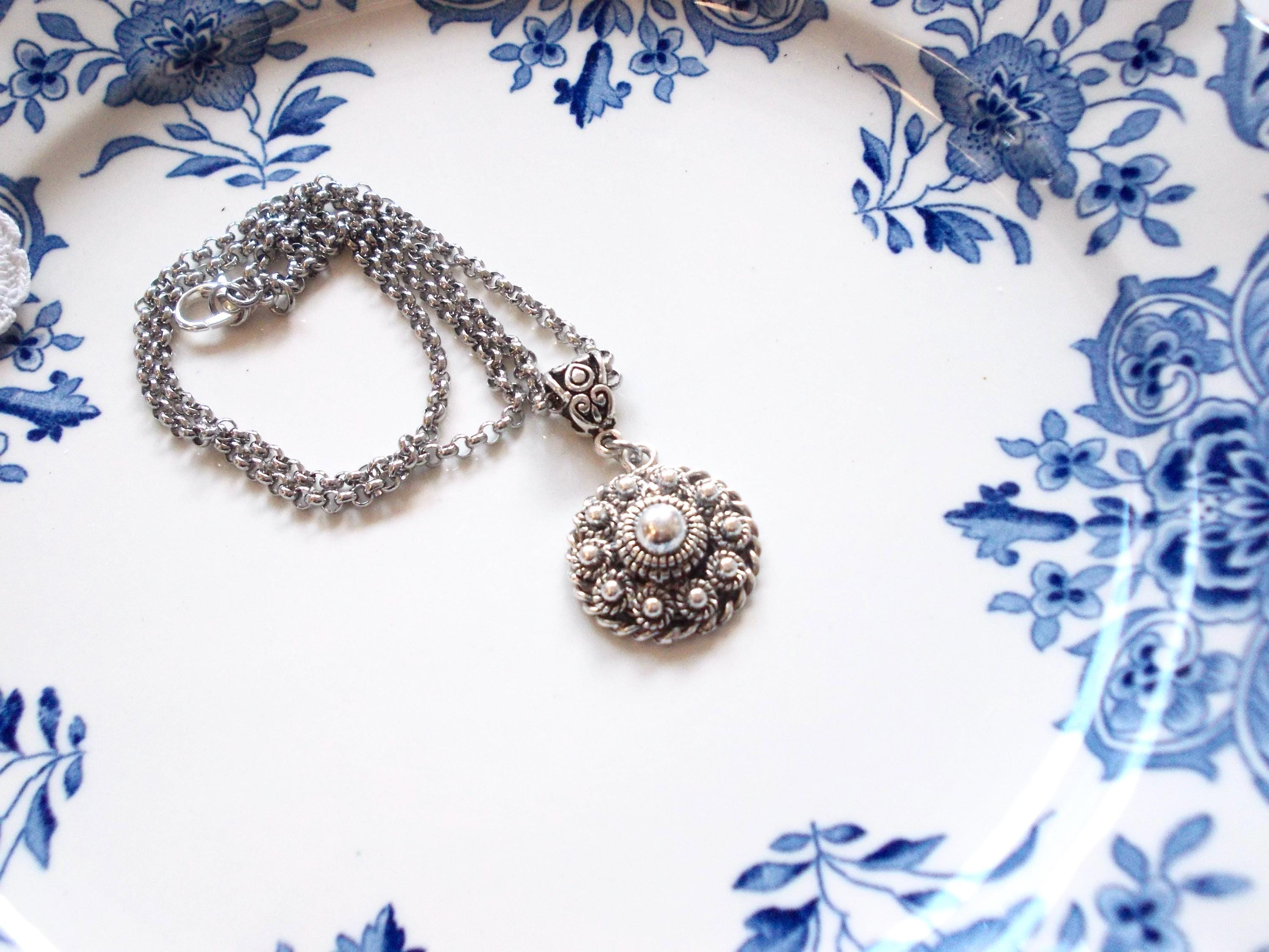 Traditional Dutch Button Necklace, Zeeuwse Knoop, Folklore Jewelry