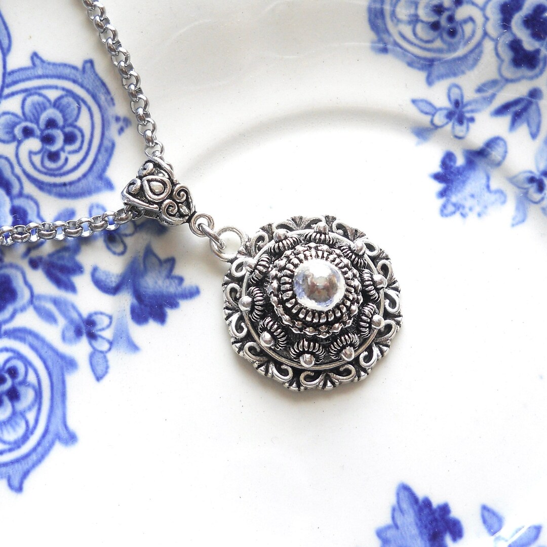 【U LAN】24SS★ [LAN ARCHIVE] Water Stone Necklace LAN ARCHIVE] Water Stone Necklace - U LAN