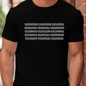 Enkel svart t-shirt | Rolig binär kod-tröja | Programmerare humor-tröja | Nördgåva | Datavetenskap-tröja | Rolig unisex-tröja