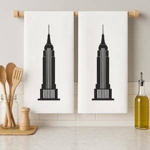 Empire State Building Rally Towel, Sports Towel, Stadium Cloth, Gift for Fans, NYC Souvenir, Black and White Towel