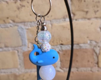 Blue Whale Keychain – Whale Charm, Iridescent & Glitter Beads, Ocean-Inspired Bag Tag