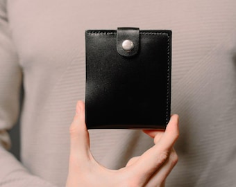 Personalisierte Leder Geldbörse - Minimalistische Herren Geldbörse mit Druckknopf - Geschenk für Papa