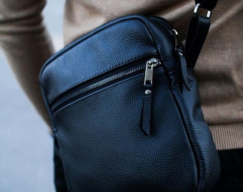 Leather Messenger Bag - Crossbody Work Bag - Leather satchel - Shoulder bag - Minimalist  mens bag