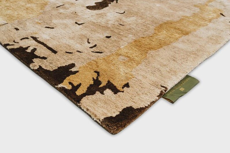 Handtuftad botanisk sidenmatta - abstrakt konstdesign - blågrön, beige och brun - handgjord modern matta bild 4
