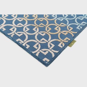 Hand-Tufted Wool & Botanical Silk Rug | Gradient Chain Design image 4