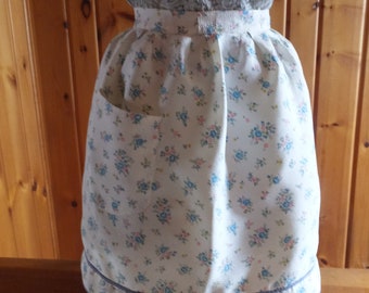 Half Apron Retro apron Butter yellow Cottage chic White lace trim Vintage Apron Mid century apron Semi sheer OrganzaNylon Apron