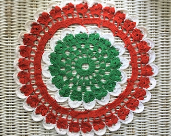 Beautiful Vintage Handmade Crochet Christmas Red Green White Round Doily