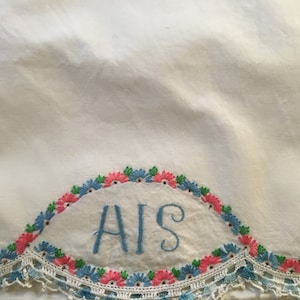 Vintage Hand Embroidered Crochet &quot;HIS&quot; Pink Blue Green Lace Hem Cotton Pillowcase