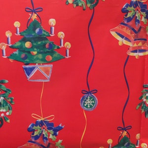cloches d’arbre de Noël vintage sonnant branches de couronne de holly ornements bougies cadeau wrap papier d’emballage