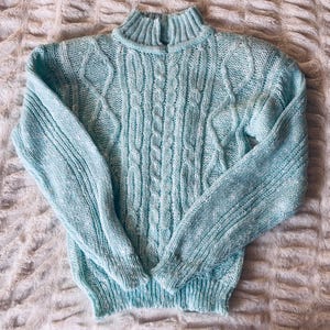 Vintage Deb Aqua Blau Frühling Pastell Acryl Gepolsterte Schultern Zopfmuster Pullover Pullover Größe S