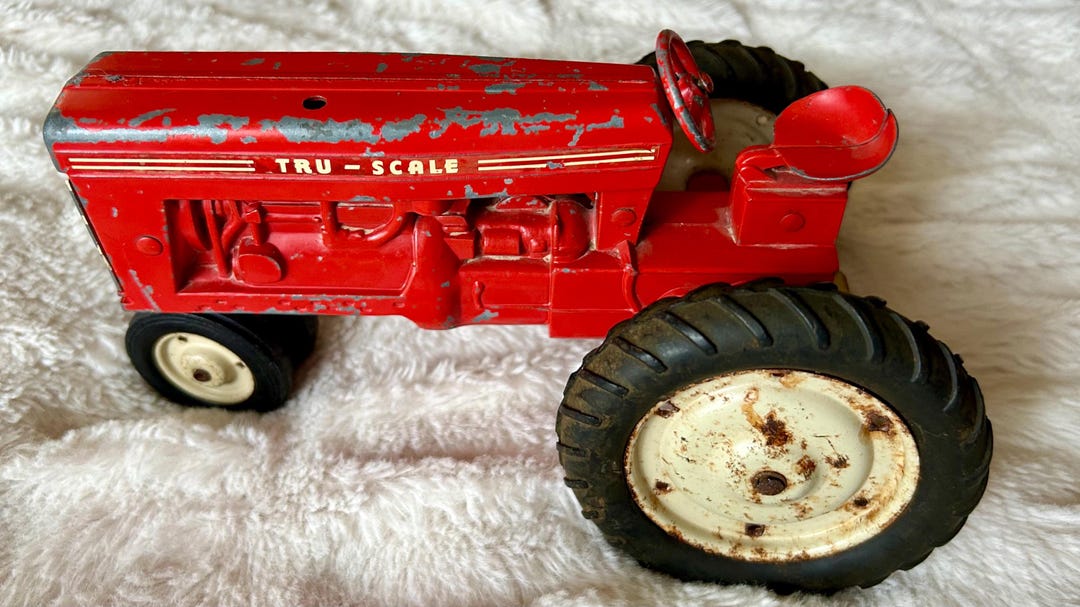 Farm Tractors Tru Scale Toy Tractors Vintage Tru-scale 1/16 Scale - Main Image