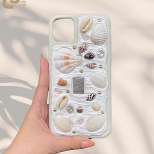 Handmade Seashell Phone Case – White Coastal Design