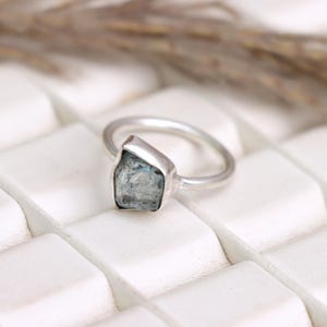 Raw Aquamarine Ring, Rough Gemstone Ring, March Birthstone, Solid 925 Sterling Silver Ring, Boho Crystal Ring, Handmade Jewelry,Gift for Her