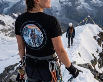 Climbing T-Shirt with Mountaineering Motif, Mountain Climbing Shirt, Alpinism Gift - Fitted Ladies Organic Shirt, High-Altitude Tour, Climbing, Summit