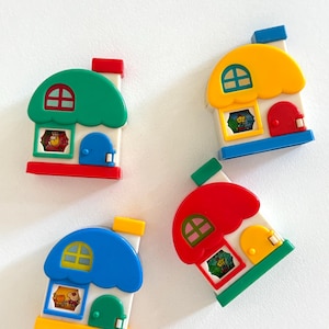 Vintage Suriver SRA-846 House Pencil Sharpener – Rotating Window & Opening Door – Collectible Desk Decor