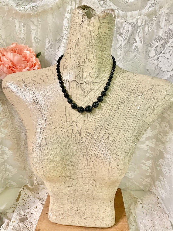 Vintage 18”Black Glass Beaded Necklace, faceted a… - image 4