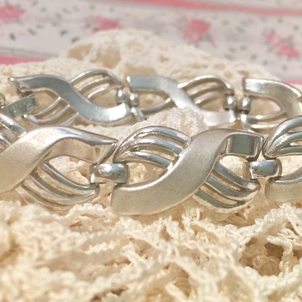 Crown Trifari Vintage Silver Bracelet ~ Polished & Brushed Kisses X