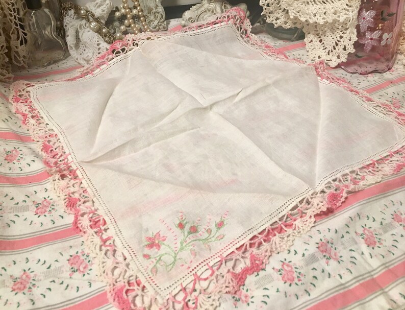 Pink Tiny Rosebuds onWhite Vintage Hanky ~ Ombre pink Crochet Scalloped Trim ~Handkerchief NOS