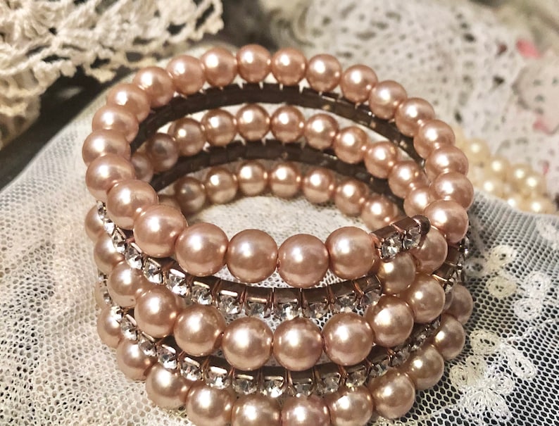 1950s Luscious Pink Pearl /& Rhinestones Coil BraceletMemory wire Bracelet