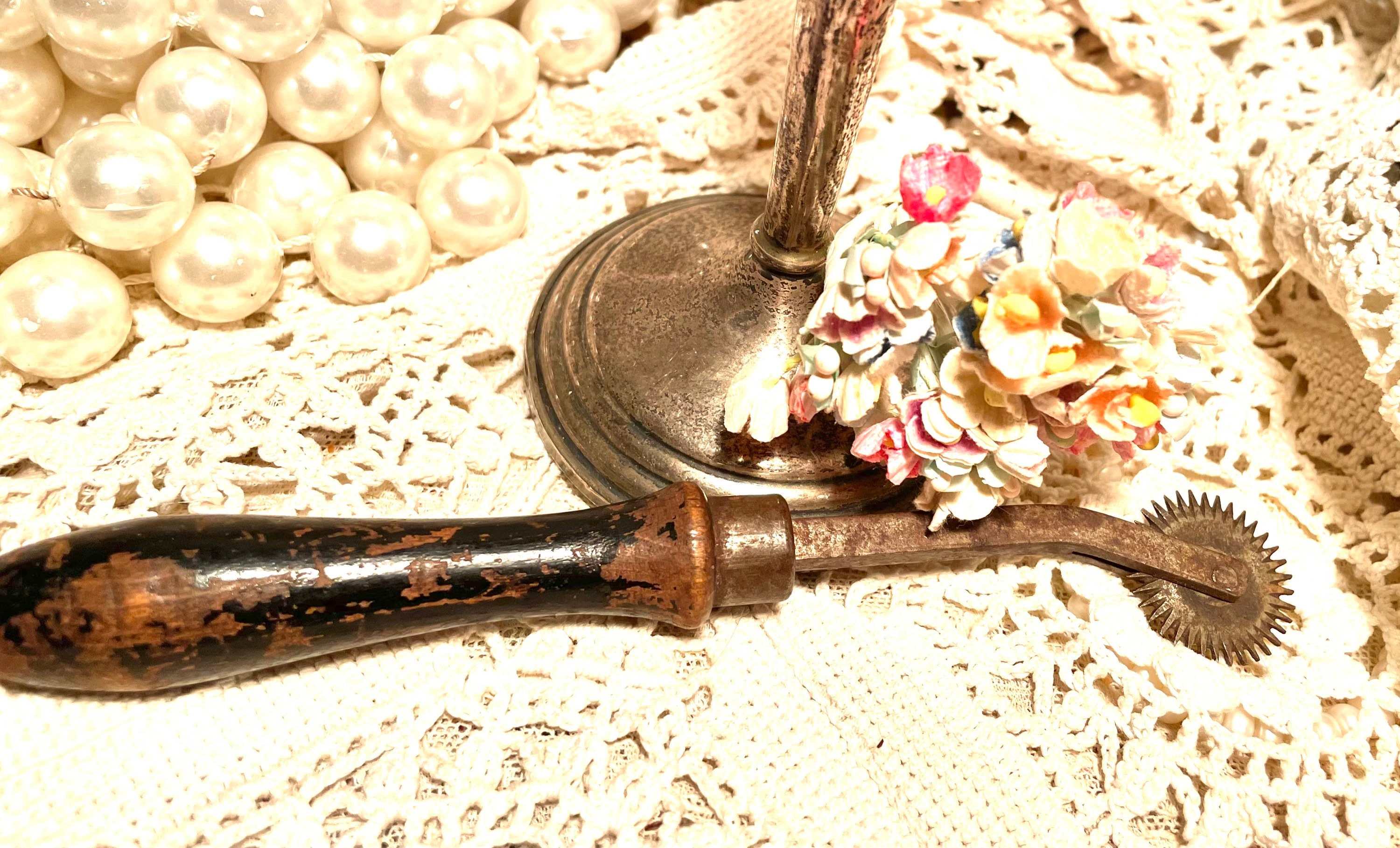 Antique Collectibles Pattern Tracer With Black Wooden Handle