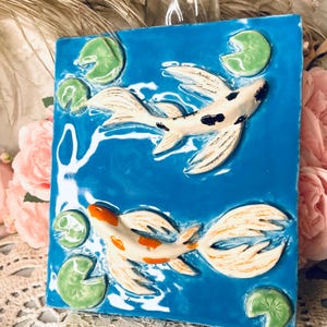 Vintage 3D Koi Fish Pond Tile  , Vibrant Real life colors . Fish pond ! Lily Pads, Hand made , Artist Signed