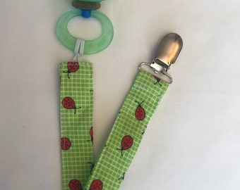 Lady Bugs en Green Pacifier Clip