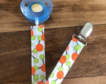 Molecules Pacifier Clip