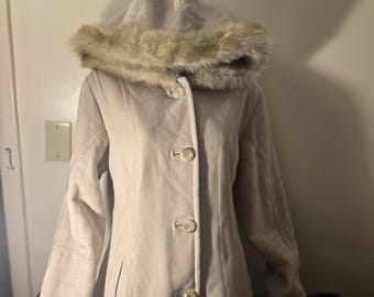 Vintage off white ultra suede warm winter coat with plush faux fur trim size small