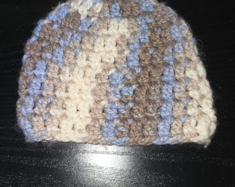 Off white blue and tan baby beanie crochet hat with brown and blue stripe size 0-3 months