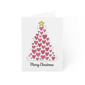 Tarjetas de felicitación navideñas con encantadores corazones rosas y árbol de Navidad