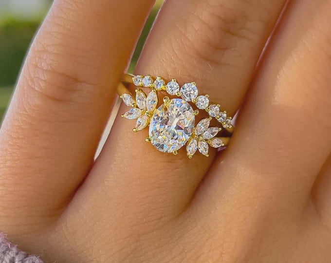 Lab grown diamond ring , oval cut lab diamond ring , Unique Bridal Ring For Her , 2CT main stone diamond ring , yellow gold diamond ring