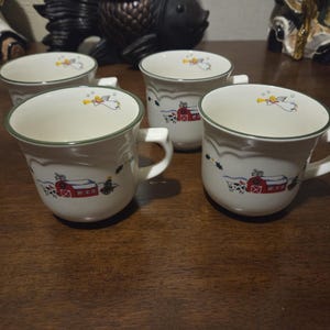 Pfaltzgraff Snow Village Mug Set of 4 Pre-owned