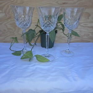 Mikasa Crystal Wine Glasses set of 3