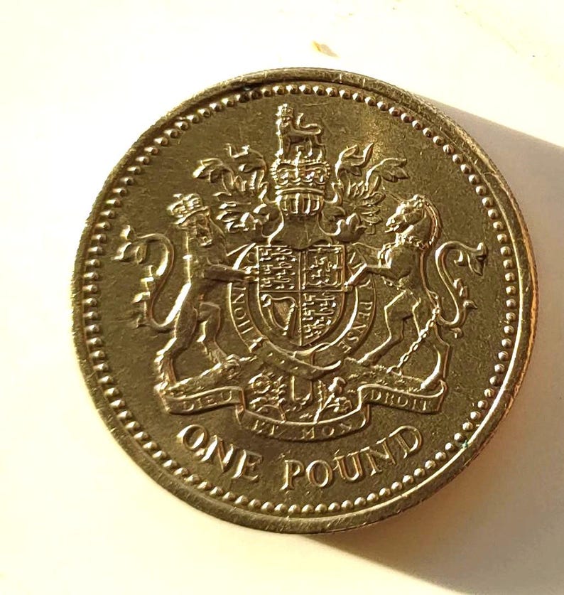 1983 UK One Pound Coin: Wriring Fault 