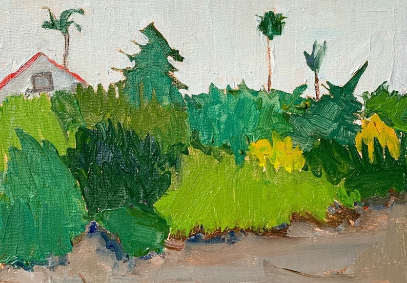 K&ouml;nnte beinhalten: Ein impressionistisches Landschaftsgem&auml;lde mit einem kleinen wei&szlig;en Haus mit rotem Dach, eingebettet in &uuml;ppiges gr&uuml;nes Laub und ein paar Palmen. Das Kunstwerk verwendet eine Palette aus Gr&uuml;n-, Gelb- und Wei&szlig;t&ouml;nen, wobei sichtbare Pinselstriche einen strukturierten Effekt erzeugen.