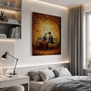 Puede incluir: Impresión en lienzo que representa a una pareja esquelética sentada en un banco de parque bajo un árbol con hojas cayendo. La mujer lleva un vestido rojo, y el hombre un traje y sombrero de copa. Paleta de colores cálidos otoñales.