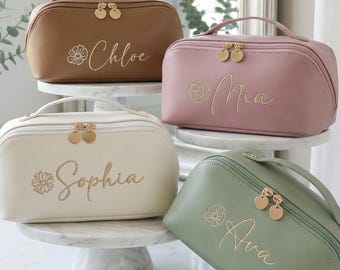 Embroidered Makeup Bag With Name, Personalized PU Leather Cosmetic Bag, Travel Organizer for Her, Bridesmaid Wedding Gift, Floral Design