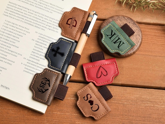Personalized Leather Magnetic Bookmark, Custom Engraved Bookmark with Pen Clip, Book Lover Christmas Gift,Reader Bookmark Gift for Him & Her