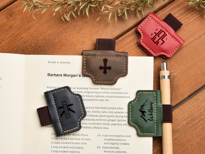 Personalized Leather Bookmark, Custom Monogram Magnetic Bookmark, Engraved Christmas Gift for Book Lovers, Bookmark for Readers image 2