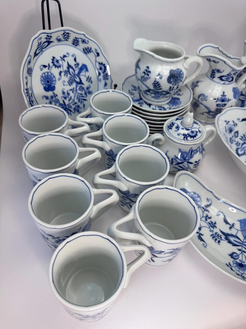 Vintage Blue Danube Japan Porcelain Set – Blue Onion Pattern – 24 ...