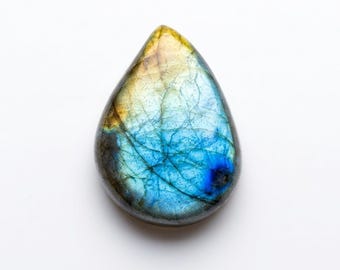 Cabujón de labradorita iridiscente natural de calidad AAA en forma de pera / Gema con destellos azules / Para la fabricación de joyas / Gema con múltiples destellos 27x19x8MM, 30 Ct